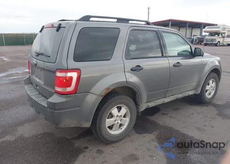 2012 Ford Escape Xlt z USA, uszkodzony, nr VIN 1FMCU9D78CKB67479